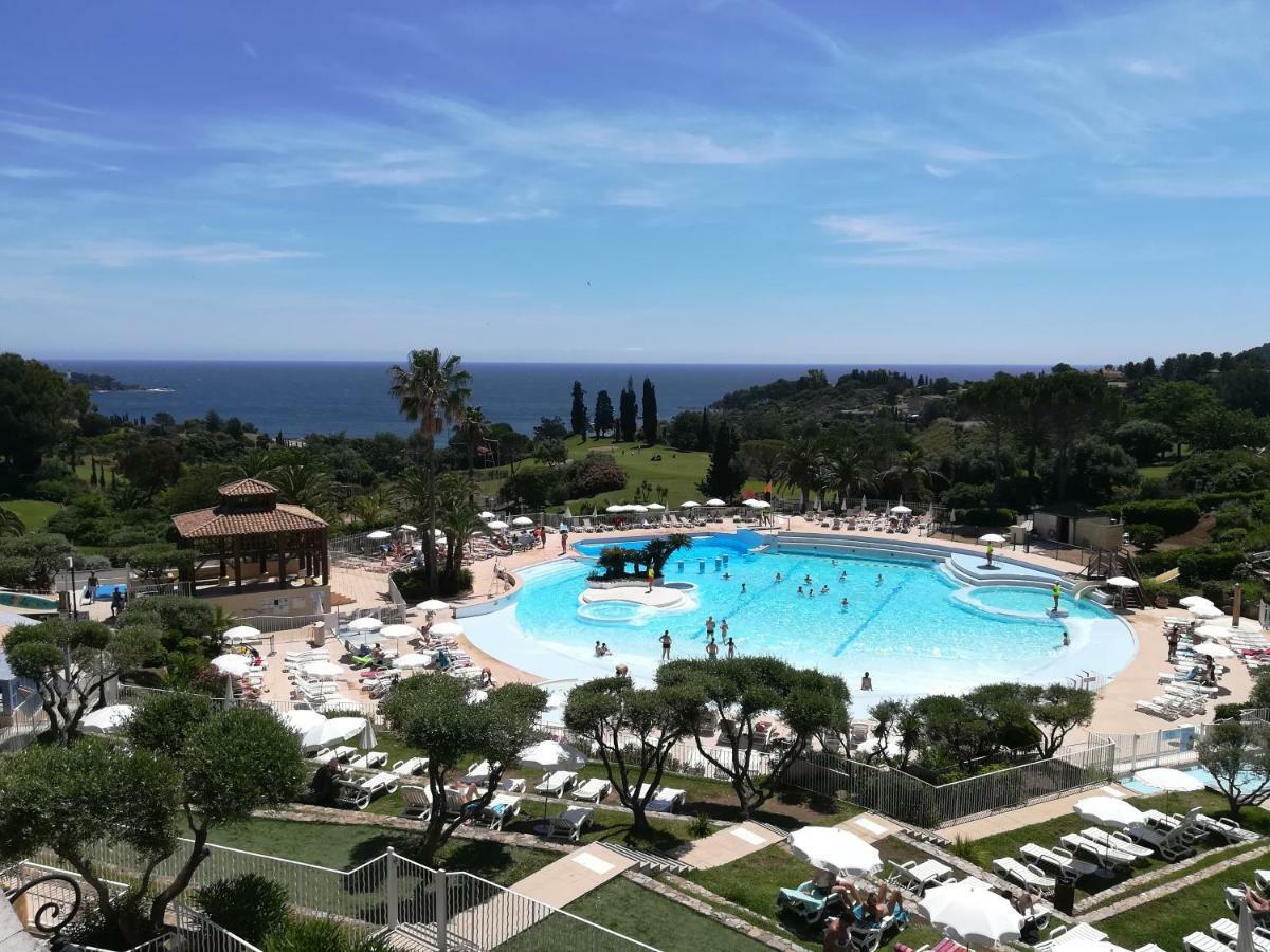 Cap Esterel Appartement Climatise Dans Le Centre Du Village Vacances Drammont Exterior photo