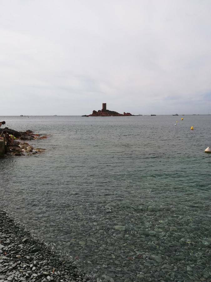 Cap Esterel Appartement Climatise Dans Le Centre Du Village Vacances Drammont Exterior photo